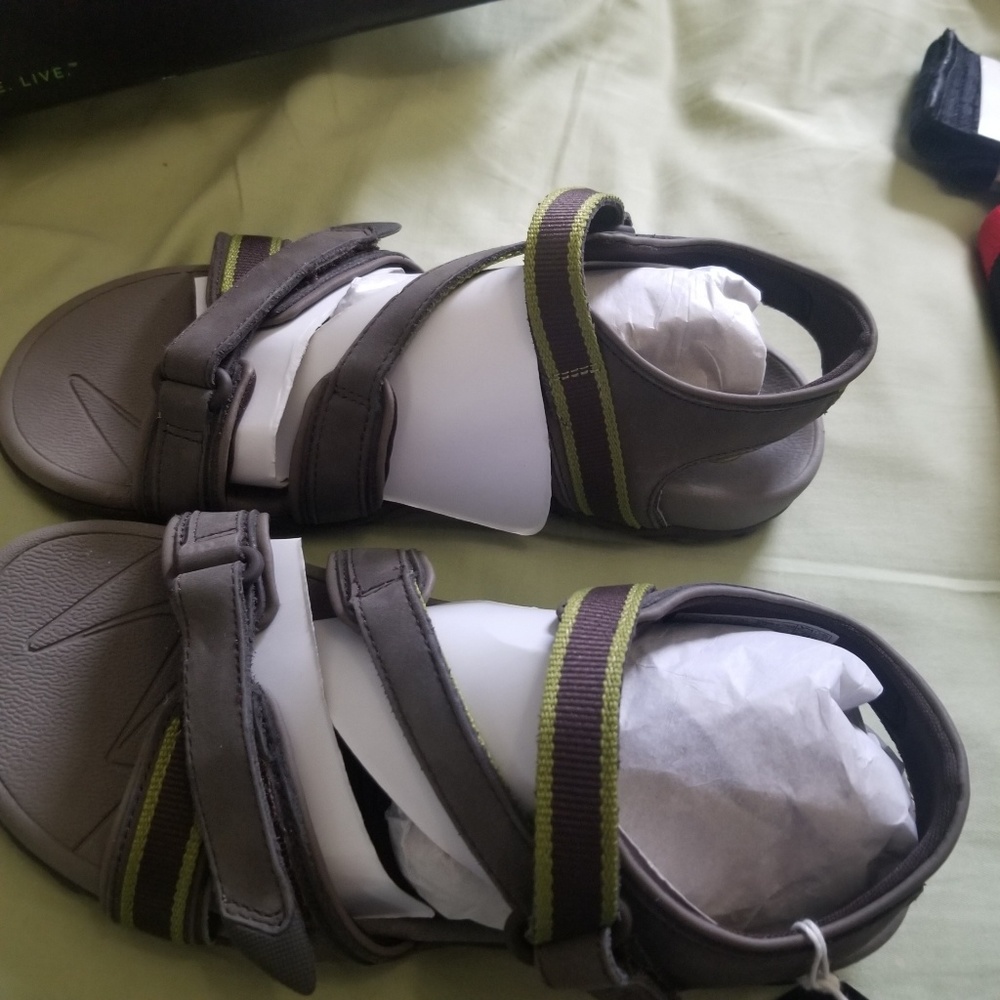 New Vionic Muir Sport Recovery Adjustable Sandals